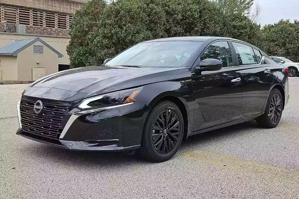 2025 Nissan Altima SV Special Edition photo 1