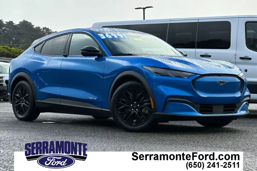 2025 Ford Mustang Mach-E Select photo 1