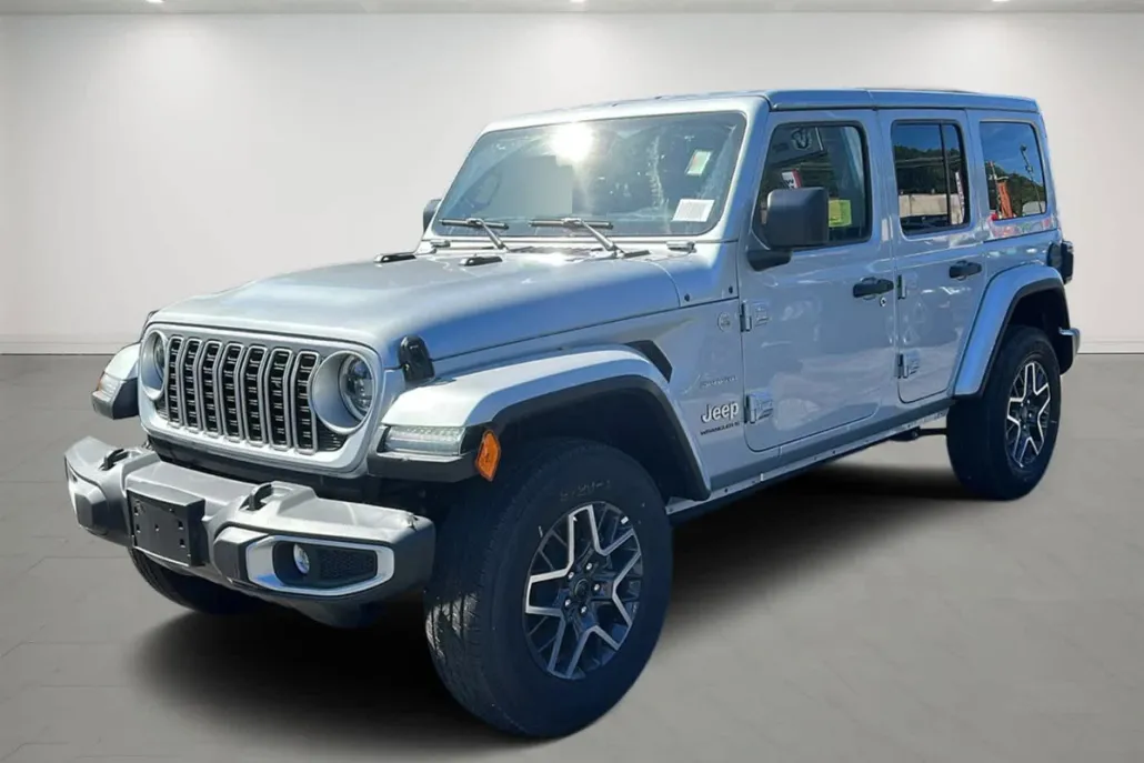 2024 Jeep Wrangler Sahara photo 1
