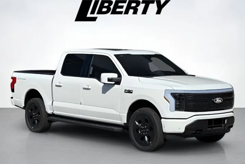 2025 Ford F-150 Lightning Platinum photo 1