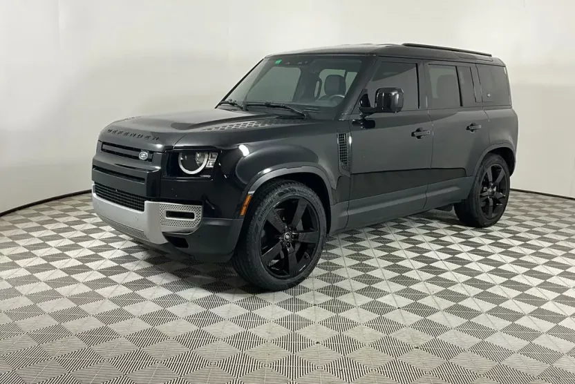 2023 Land Rover Defender 110 S photo 1