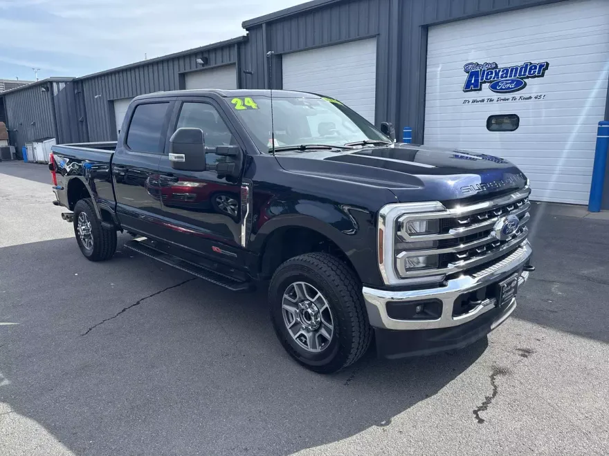 2024 Ford F-350 Lariat photo 1