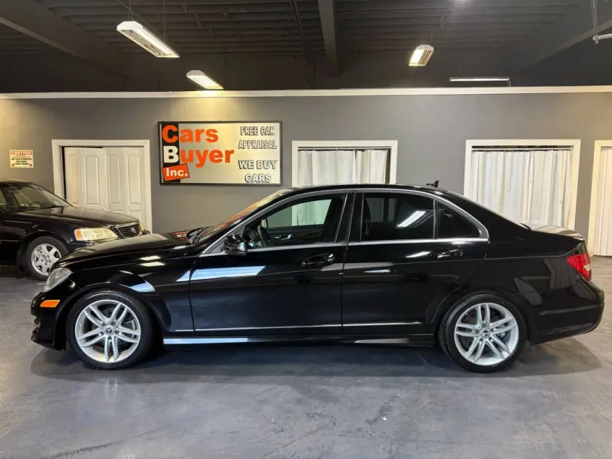 2012 Mercedes Benz C 300 4MATIC Sport Sedan photo 1