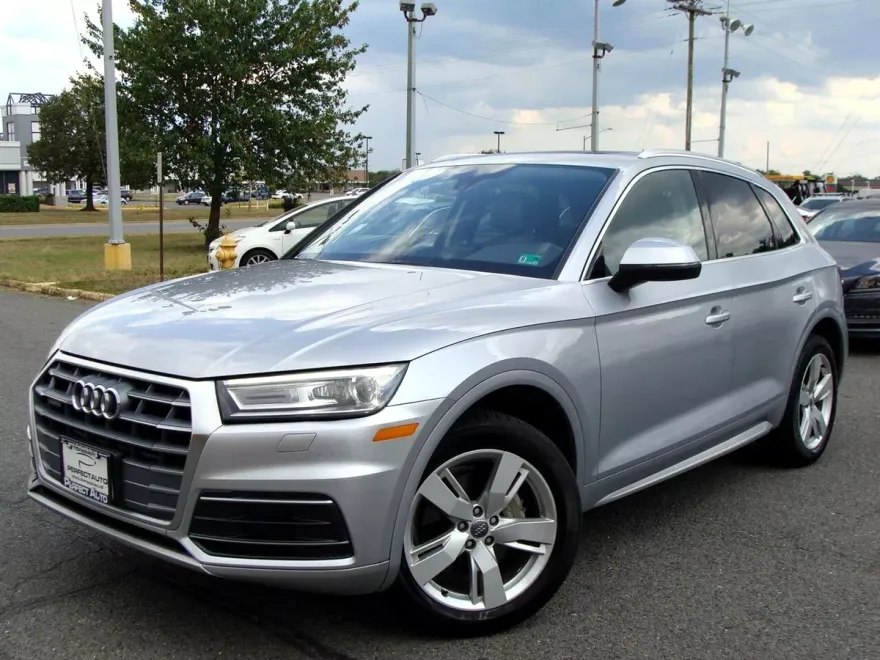 2019 Audi Q5 2.0T Premium photo 1