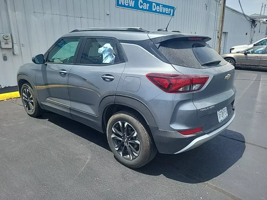 2022 Chevrolet Trailblazer LT photo 1