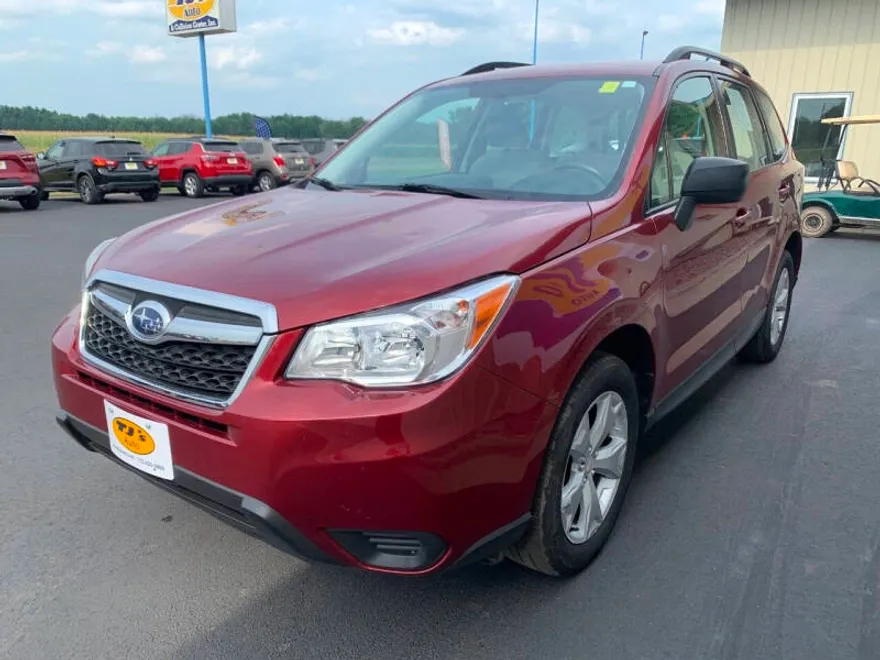 2015 Subaru Forester 2.5i photo 1