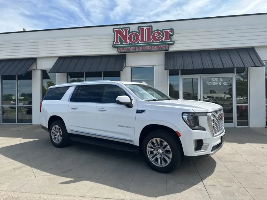 2023 Gmc Yukon XL Denali photo 1