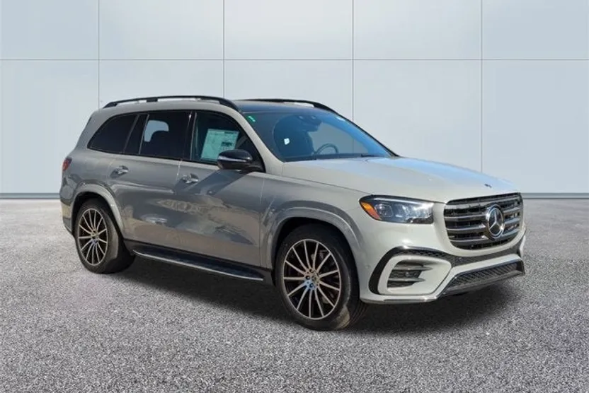 2026 Mercedes Benz GLS 580 4MATIC photo 1