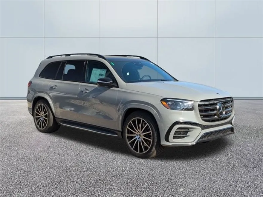 2026 Mercedes Benz GLS 580 4MATIC photo 1