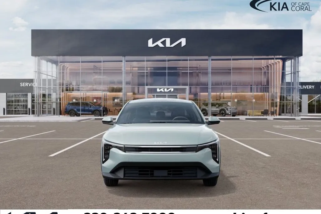 2025 Kia K4 LXS photo 1