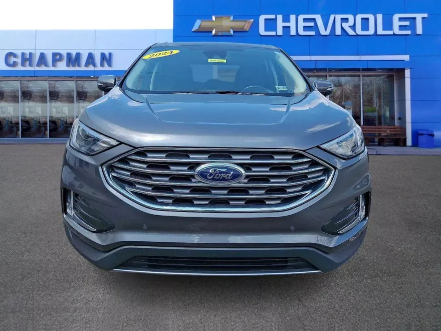 2024 Ford Edge Titanium photo 1