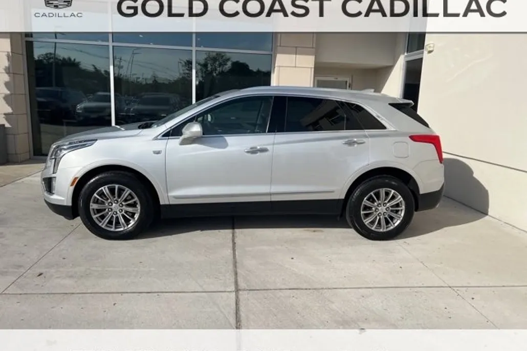 2017 Cadillac XT5 Luxury photo 1