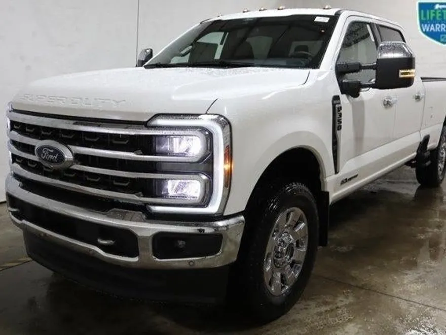 2024 Ford F-350 King Ranch photo 1