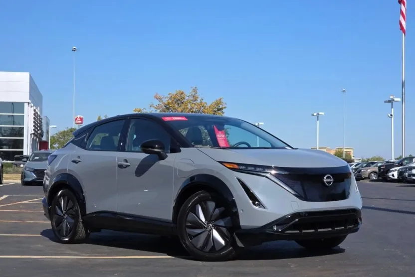 2023 Nissan ARIYA Platinum e-4ORCE photo 1