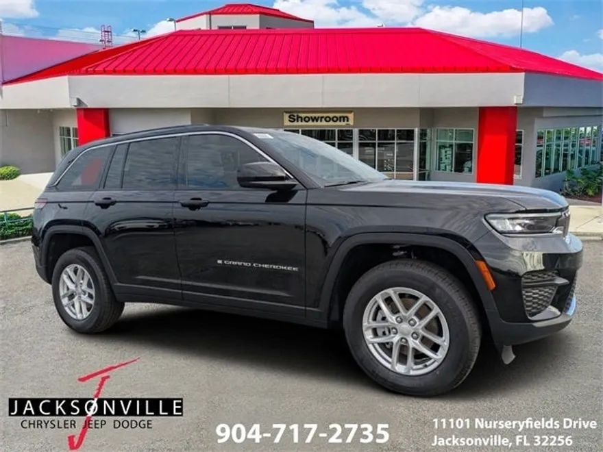 2025 Jeep Grand Cherokee Laredo X photo 1