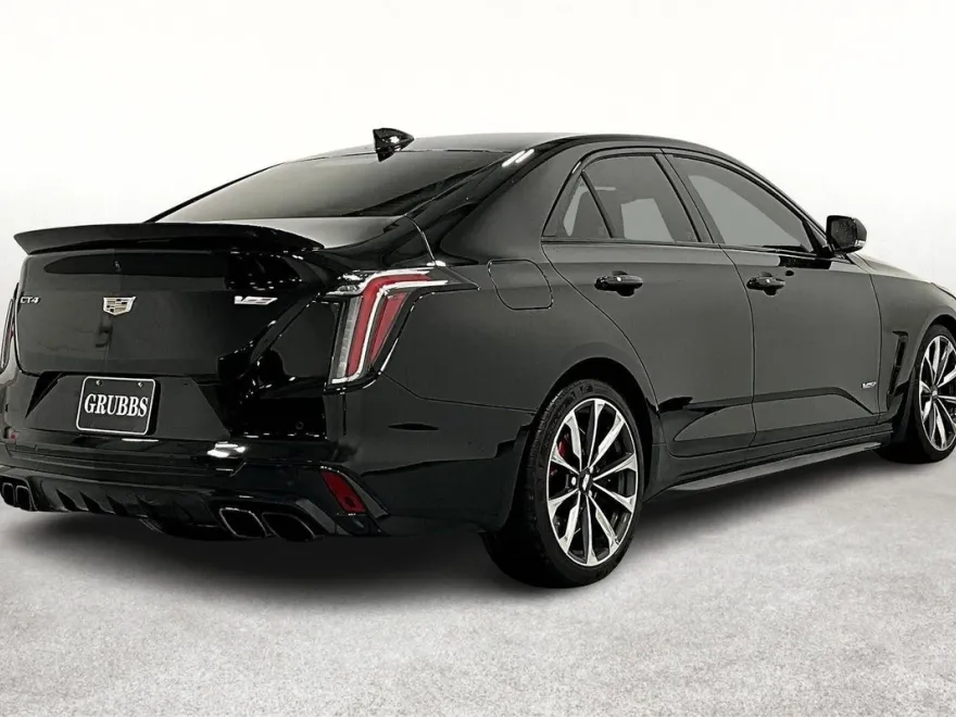 2023 Cadillac CT4 photo 1
