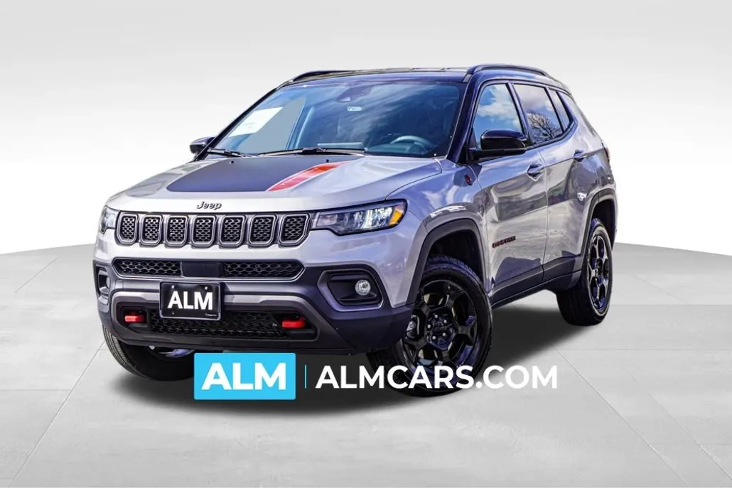 2024 Jeep Compass Trailhawk photo 1