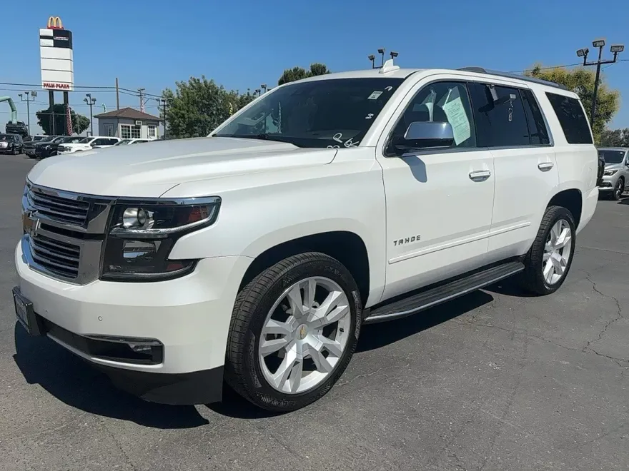 2017 Chevrolet Tahoe Premier photo 1