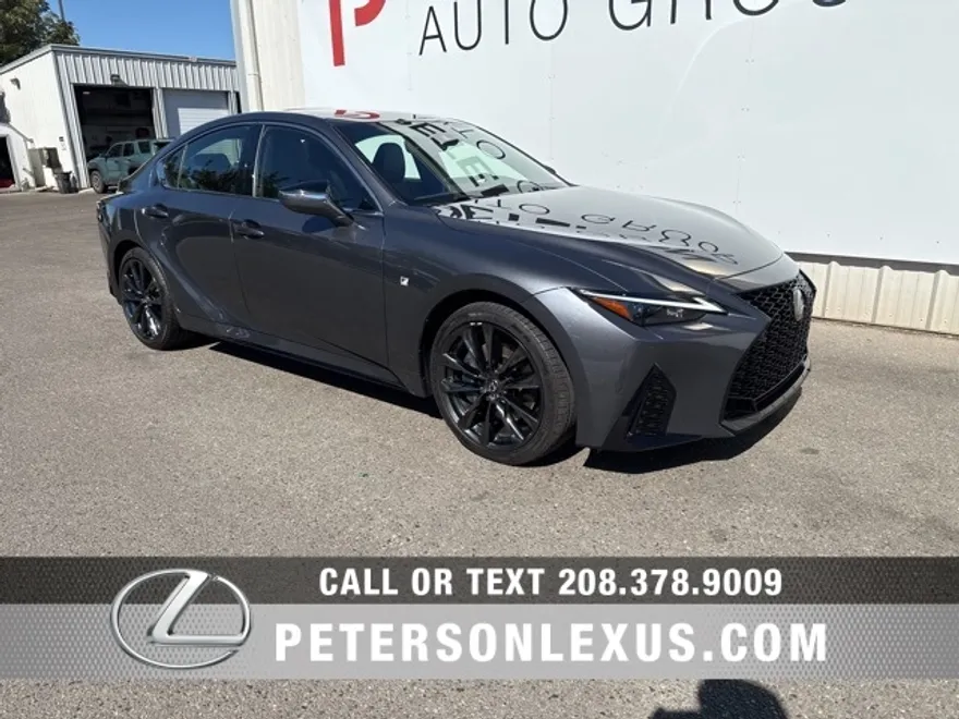 2023 Lexus IS 350 F SPORT photo 1