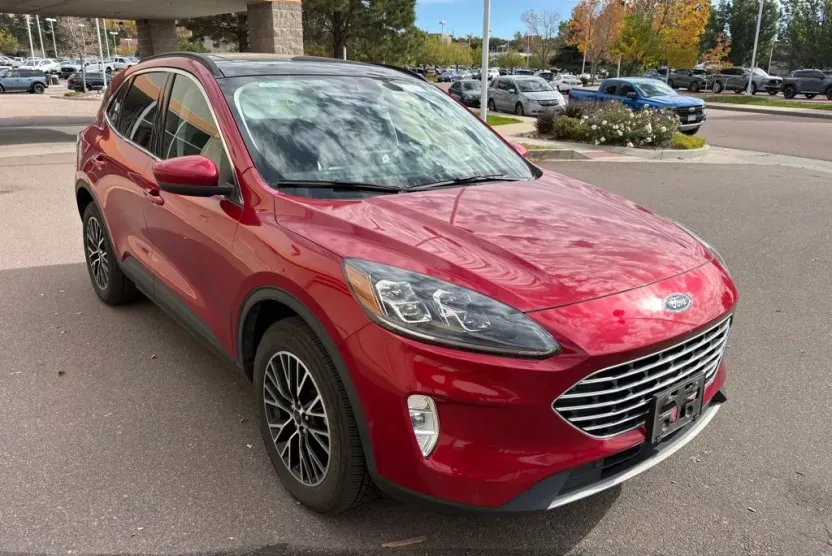 2022 Ford Escape Plug-In Hybrid Titanium photo 1