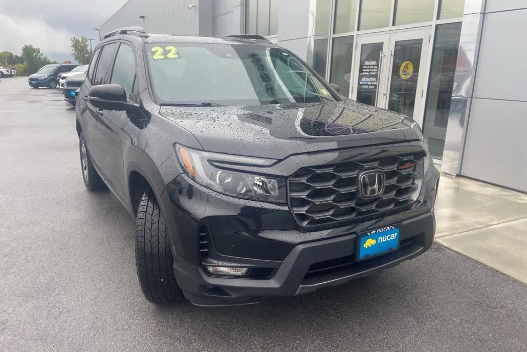 2022 Honda Passport TrailSport photo 1