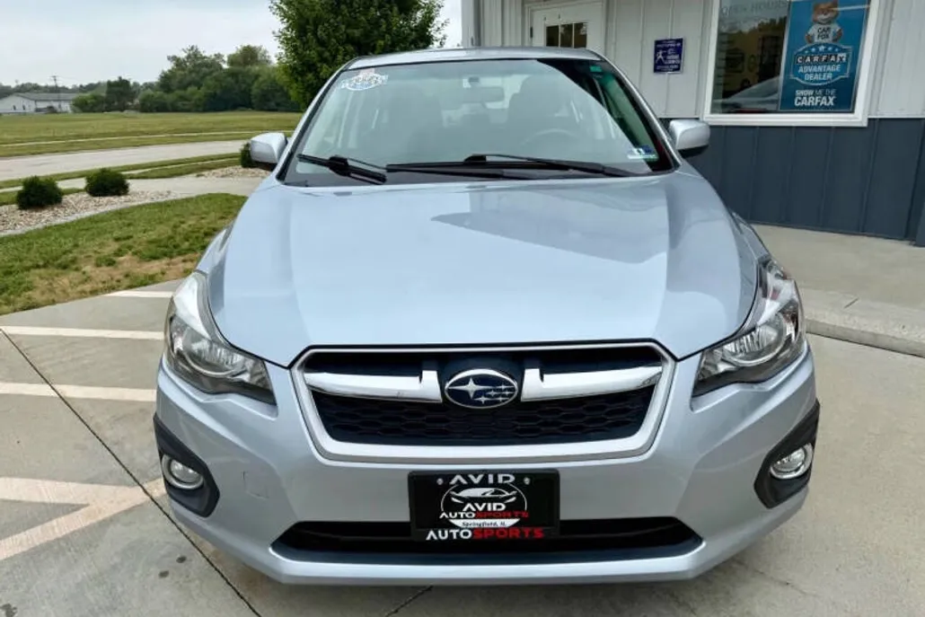 2013 Subaru Impreza 2.0i Premium photo 1