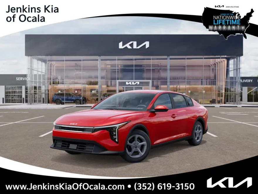 2025 Kia K4 LXS photo 1