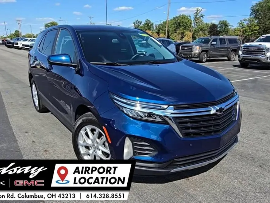 2023 Chevrolet Equinox LT photo 1