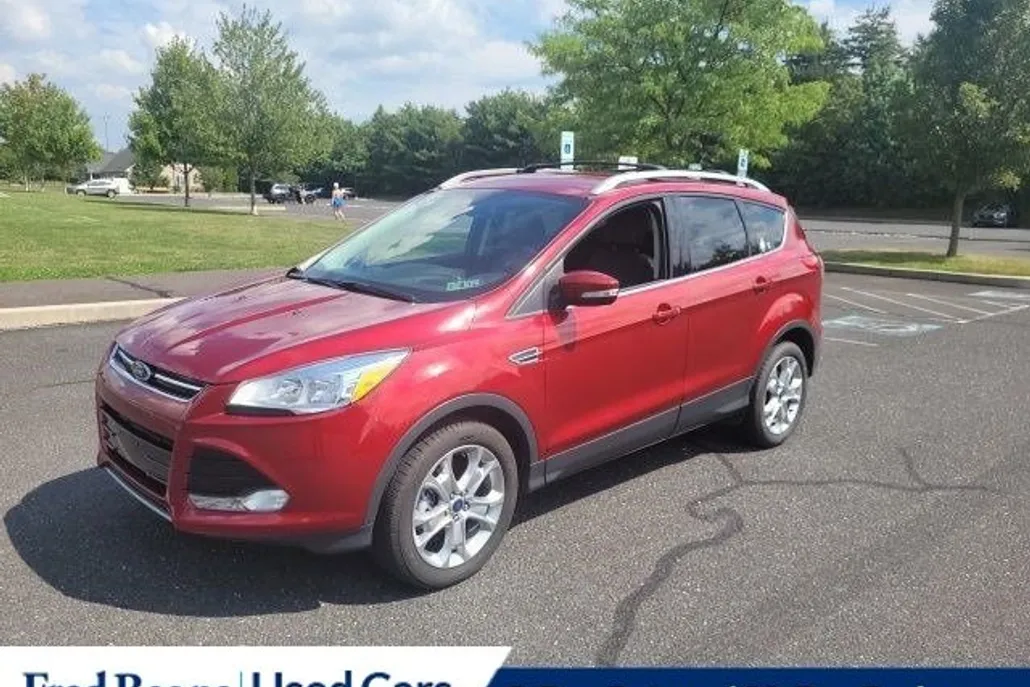 2015 Ford Escape Titanium photo 1