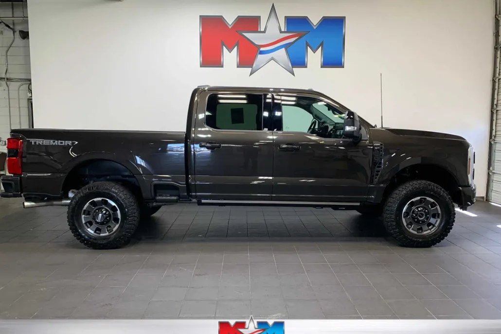 2024 Ford F-250 Lariat Tremor photo 1