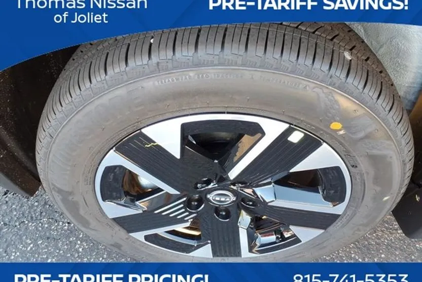 2026 Nissan Kicks SV photo 1
