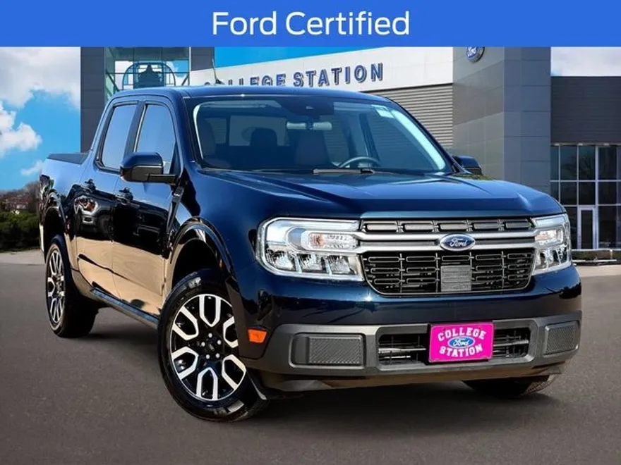 2022 Ford Maverick Lariat photo 1