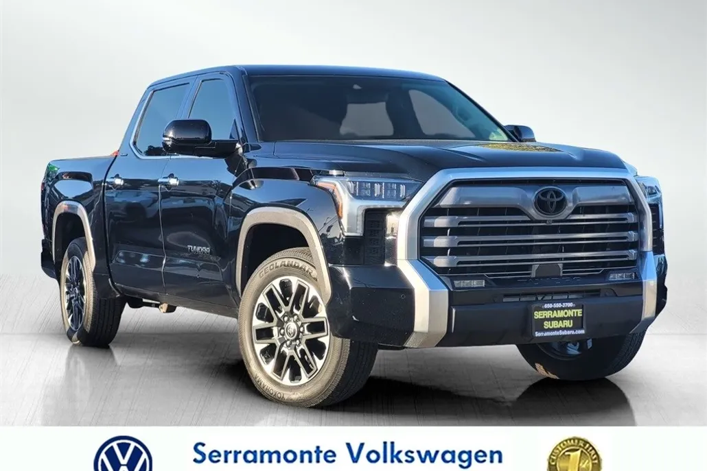 2023 Toyota Tundra Limited photo 1