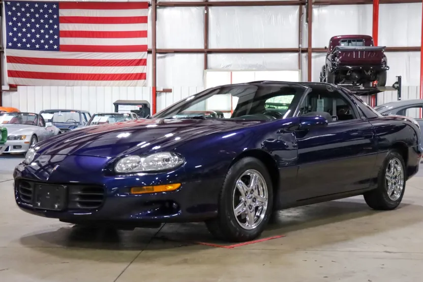 1998 Chevrolet Camaro Coupe photo 1