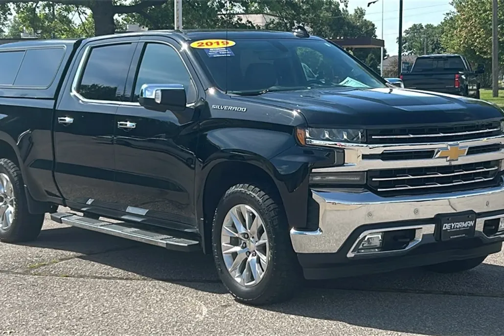 2019 Chevrolet Silverado 1500 LTZ photo 1