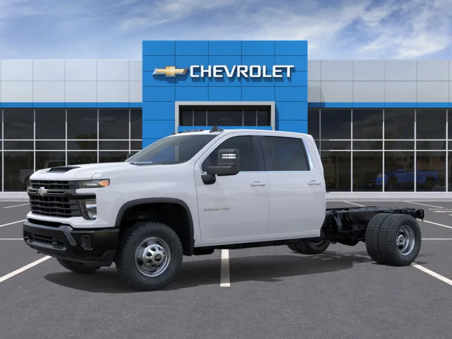 2025 Chevrolet Silverado Work Truck photo 1