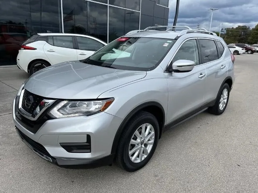 2020 Nissan Rogue AWD SV photo 1