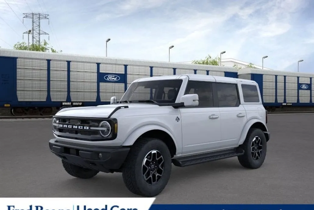 2025 Ford Bronco Outer Banks photo 1