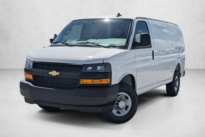 2025 Chevrolet Express Cargo 2500 Base photo 1