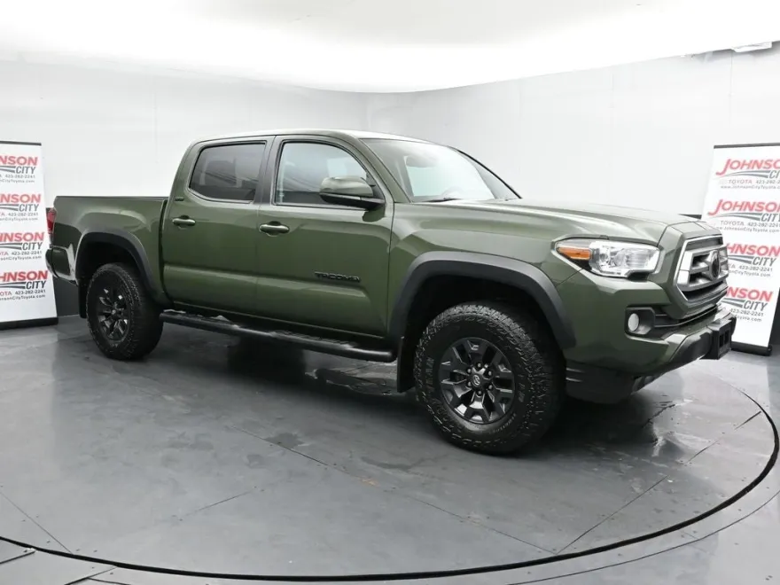 2021 Toyota Tacoma SR5 Double Cab V6 photo 1