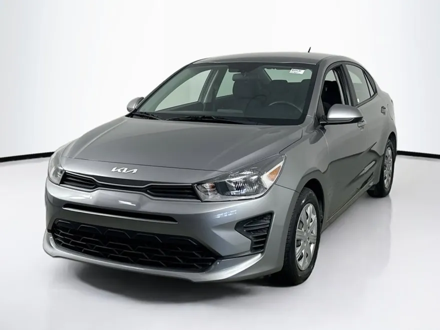 2022 Kia Rio S photo 1