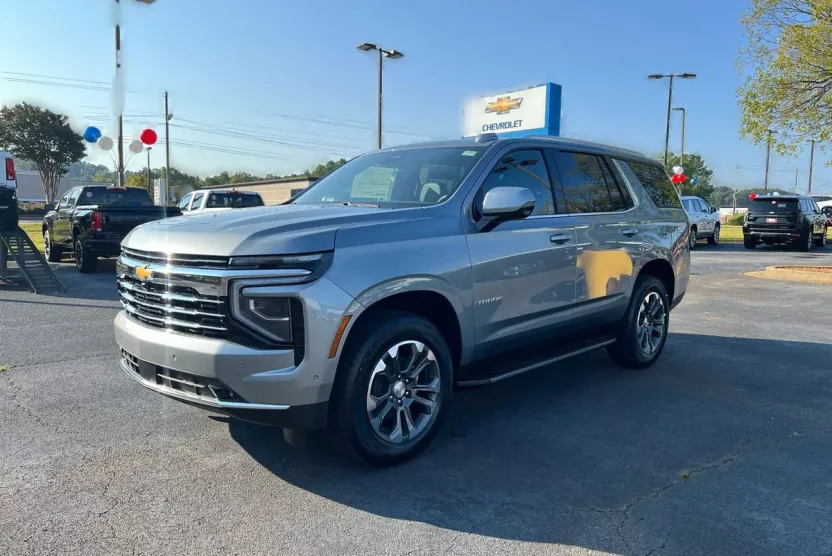 2026 Chevrolet Tahoe LT photo 1