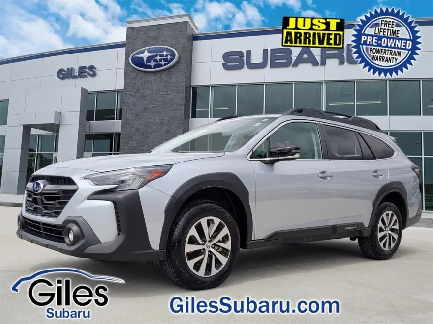 2025 Subaru Outback Premium photo 1