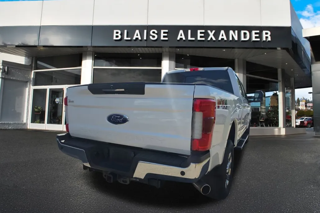 2019 Ford F-250 Lariat photo 1