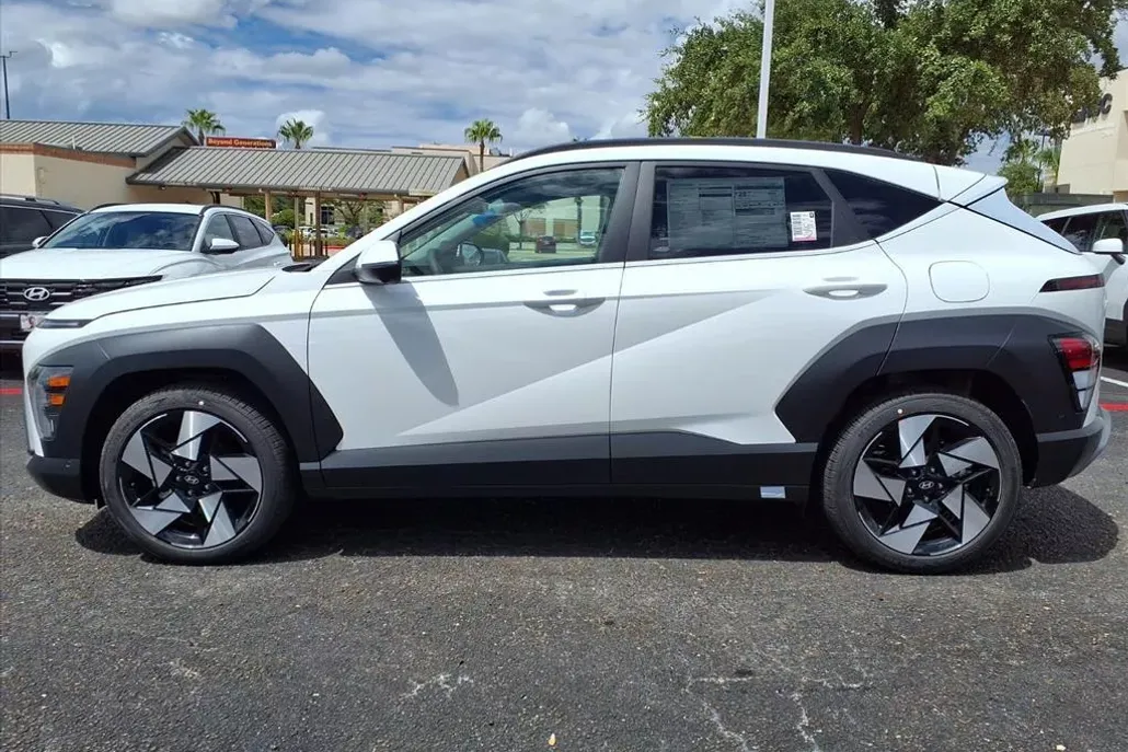 2026 Hyundai Kona Limited photo 1