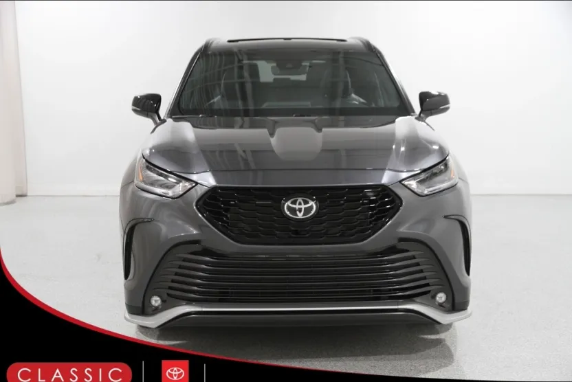 2022 Toyota Highlander XSE photo 1