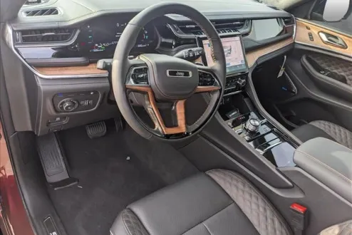 2024 Jeep Grand Cherokee 4xe Summit Reserve photo 3