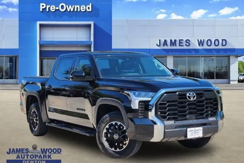 2023 Toyota Tundra SR5 photo 1
