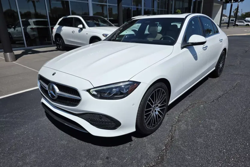 2024 Mercedes Benz C 300 4MATIC Sedan photo 1