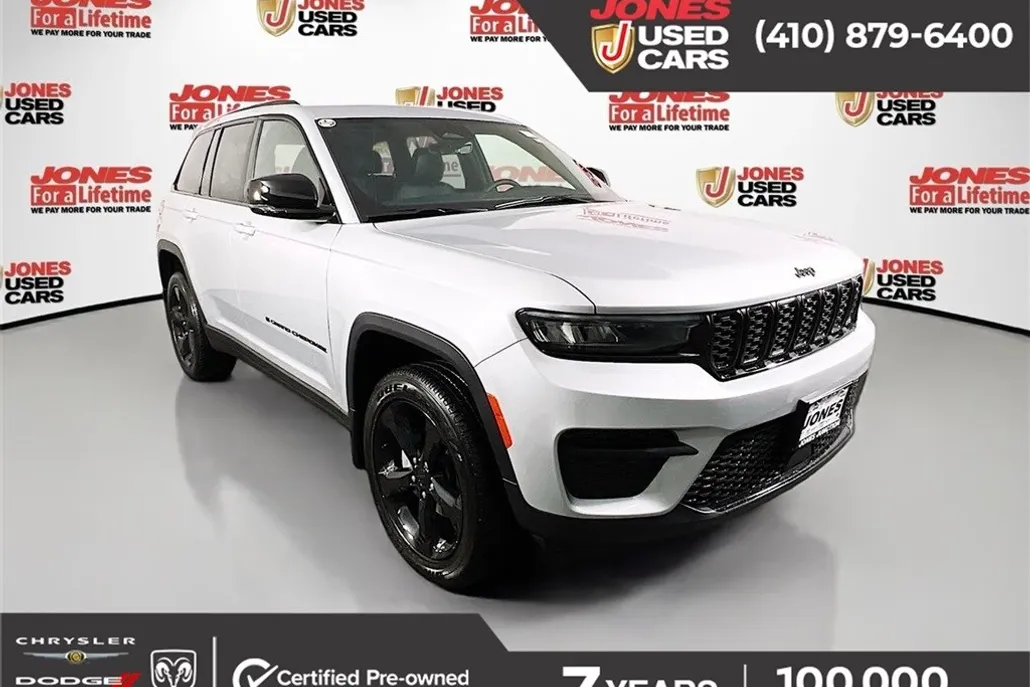2025 Jeep Grand Cherokee Laredo photo 1